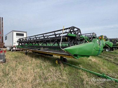 2013 John Deere 635D 35 ft Draper Combine Header
