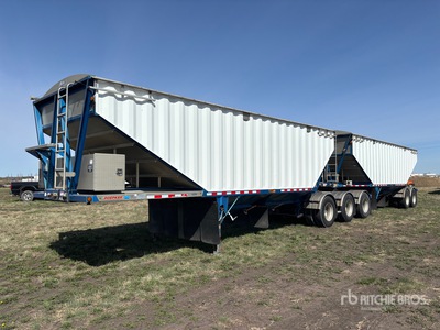 2011 Doepker 28 ft Tri/A Super B-Train Lead Belly Grain Trailer