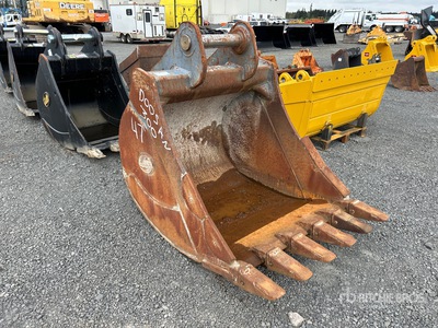 48 in Digging Excavator Bucket - Fits Doosan 300