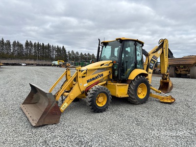 Komatsu WB146-5 4x4 Backhoe Loader