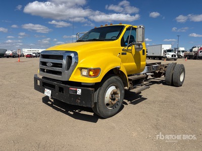 2007 Ford F-750 4x2 Cab & Chassis