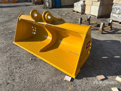 2026 HW BKT32080CLN 80 in Cleanup Excavator Bucket (Unused)