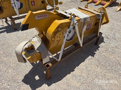 2026 HW HW80RT Rotating Demolition Shear (Unused)