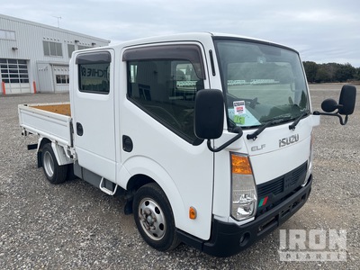 2017 年 Isuzu ELF Table Top Truck
