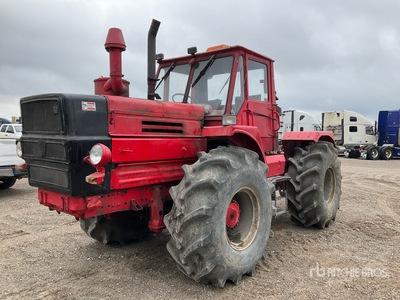 1981 Belarus T-150K Articulated 4WD Tractor (Inoperable)