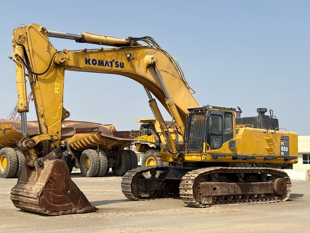 Komatsu PC850-8R1 Tracked Excavator