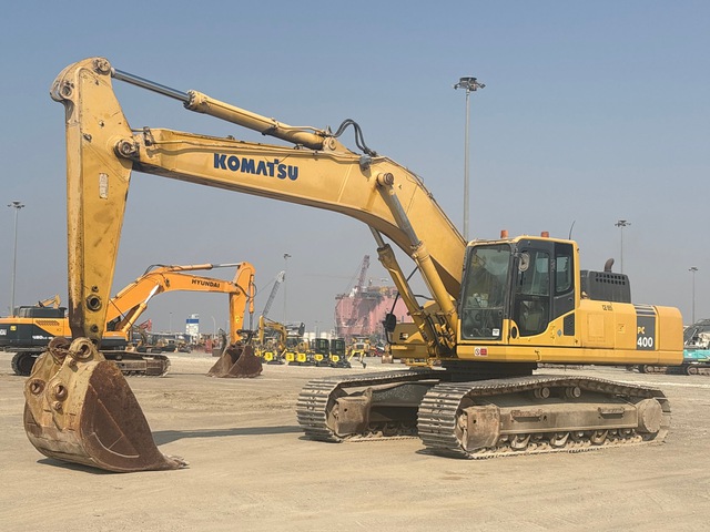 2015 Komatsu PC400-8R Tracked Excavator