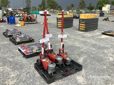 Quantity of (3) 2026 AFJ SET Lote de Gatos de Patin (Sin Usar) / Air Floor Jack