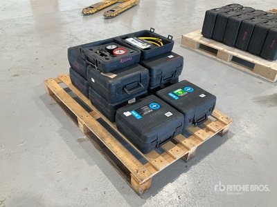 Quantity of (12) Javac EL84372 2 Valve multi gas manifold