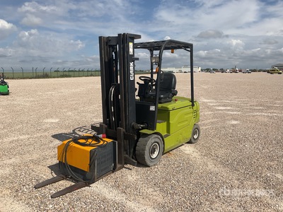 2009 Clark GEX30S Electric Forklift