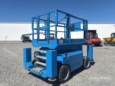 2007 Genie GS-3268 4x4 Diesel Piattaforma aerea verticale (Inoperable)
