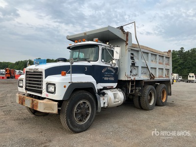 1995 Mack RD688S 6x4 T/A Dump Truck