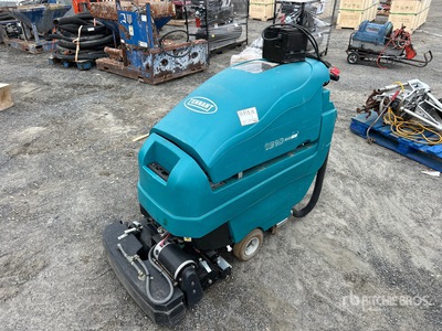 Tennant 1610 Walk-Behind Fregadora de Suelos