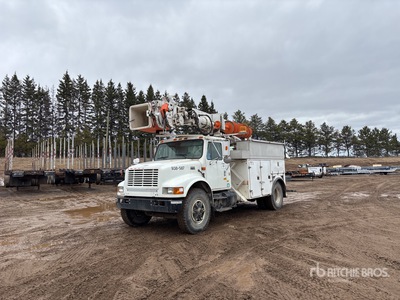1999 Terex Telelect commander Commander 4047 on 2000 International 4900 4x2 Digger Derrick Truck