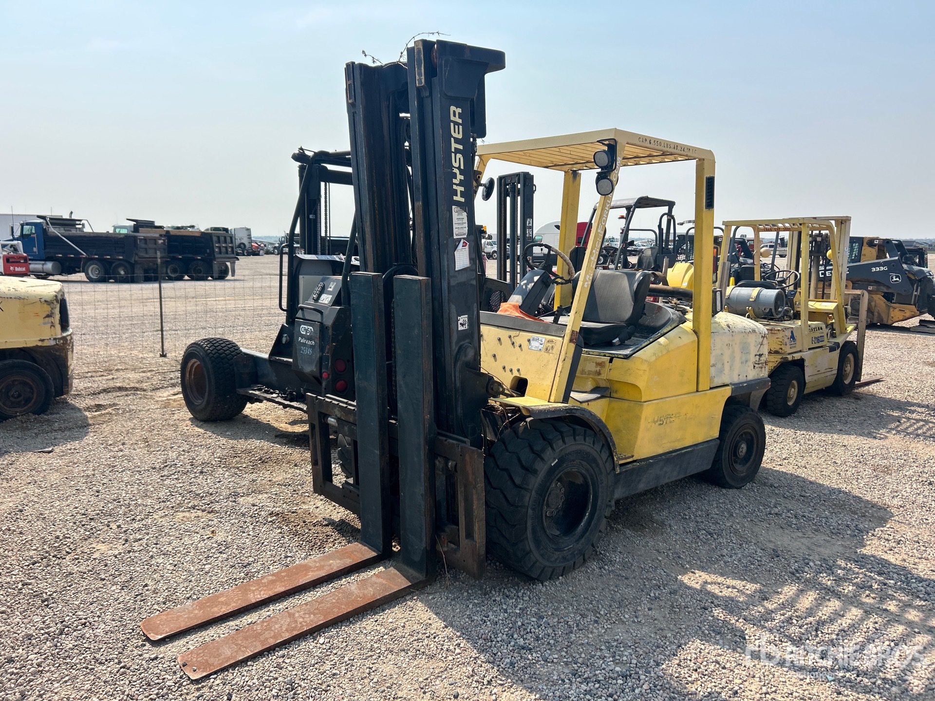 2003 Hyster H120XM 6550 lb Pneumatic Tire Forklift