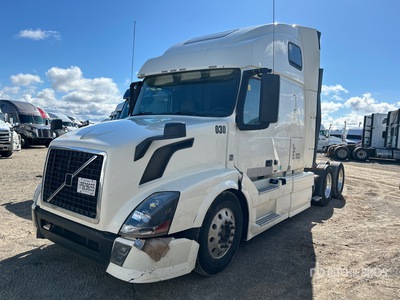 2013 Volvo VNL 6x4 Sleeper Prime Mover