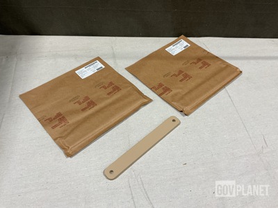(108) Insitu 007-001439-000 Battery Retainers