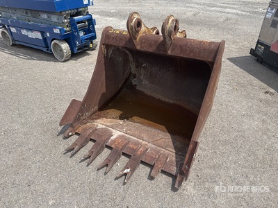 Cat 42 in Digging Excavator Bucket - Fits Cat