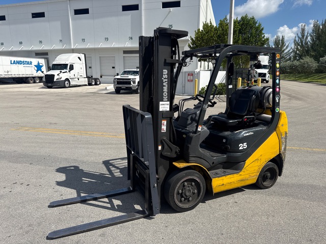 2018 Komatsu FG25ST-16 8800 lb Cushion Tire Forklift