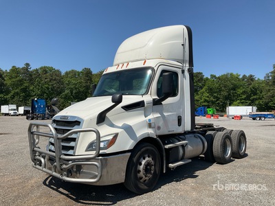 2019 Freightliner Cascadia 116 6x2 T/A Day Cab Truck Tractor