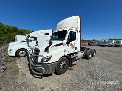 2019 Freightliner Cascadia 116 6x2 Cabeza Tractora Cabina Corta