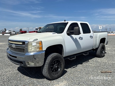 2009 Chevrolet Silverado 2500HD 4x4 Crew Cab Pickup