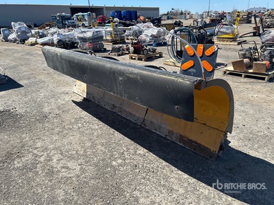 11 ft Hydraulic Reversing トラック プラウ - Fits Truck