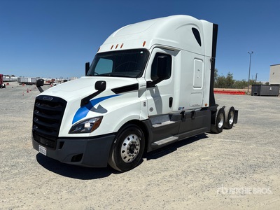 2020 Freightliner Cascadia 126 6x4 T/A Sleeper Truck Tractor