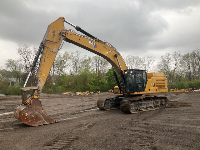 2022 Cat 349 Tracked Excavator