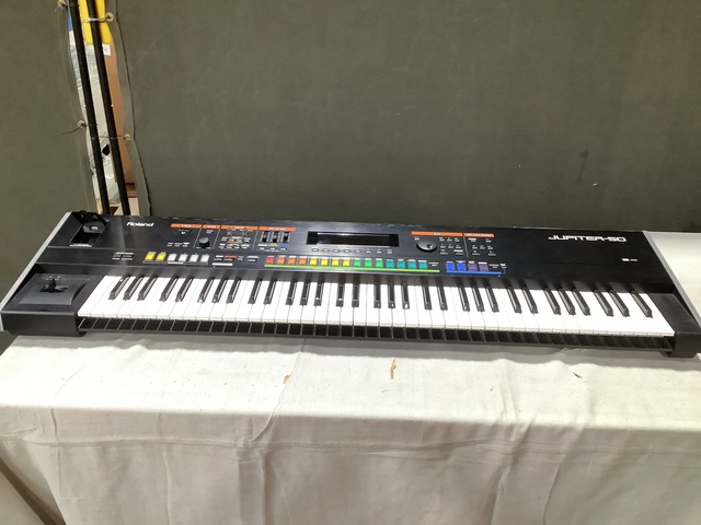 Roland Jupiter-50 Keyboard Synthesizer w/Case