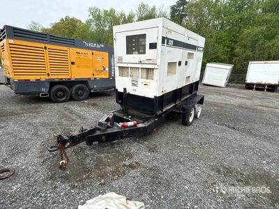2013 Multiquip DCA-125SSJU4I 100 kW Mobile Zestaw prądotwórczy