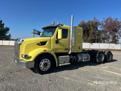 2014 Peterbilt 6x4 Cabine et châssis