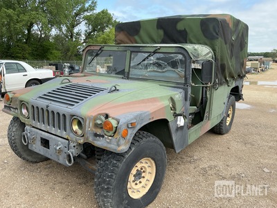 2002 AM General M1097A2 HMMWV 4 Door Soft Top w/Truck Body