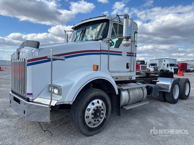 2009 Kenworth T800 6x4 T/A Day Cab Truck Tractor
