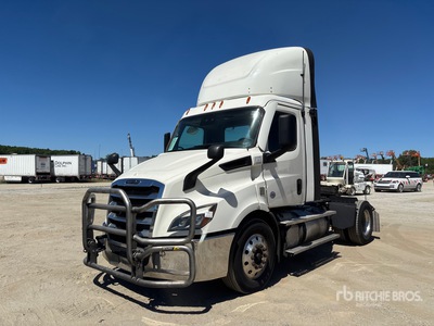 2020 Freightliner Cascadia 116 4x2 S/A Day Cab Truck Tractor