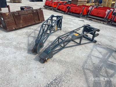 Quantity of (2) Merlo 84 in Telehandler Jibs