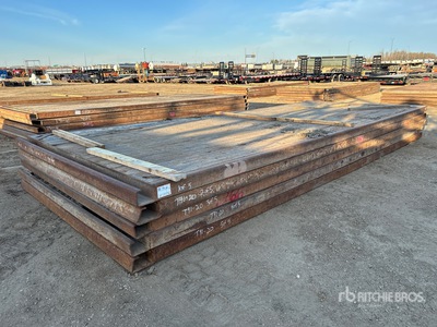 Quantity of (5) 8 Ft x 20 Ft Interlocking Rig Matten