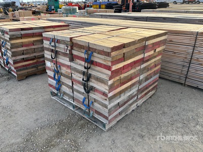 Quantity of Trailer 2 ft x 2 ft x 6 in Dolly Pads Varios