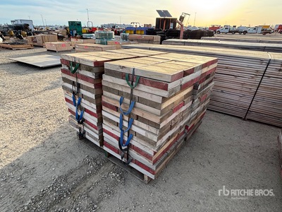Quantity of Trailer 2 ft x 2 ft x 6 in Dolly Pads Varios