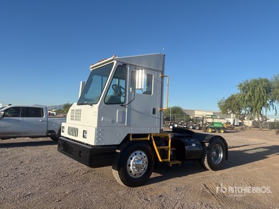2013 Kalmar Ottawa 4x2 Spotter Truck