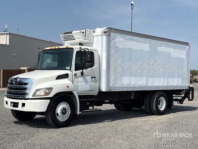 2012 Hino 258 4x2 Van Truck