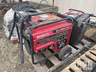 Honda EM 6500SX Portable Generator Set (Inoperable)