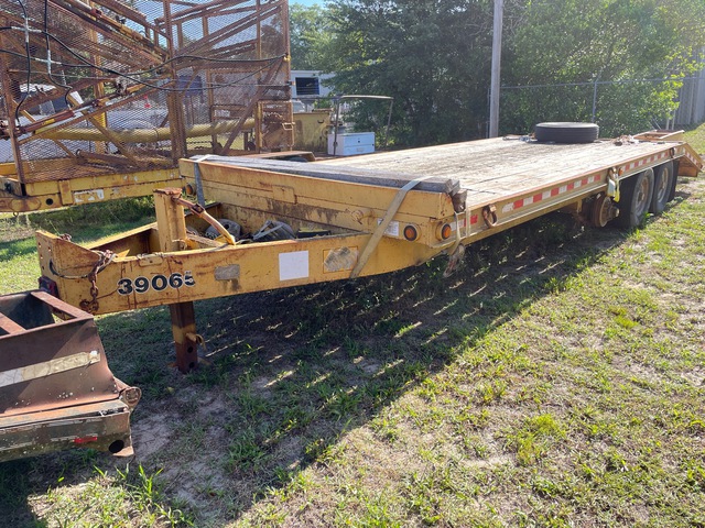 2001 Belshe T-4 24 ft Tri/A Equipment Trailer