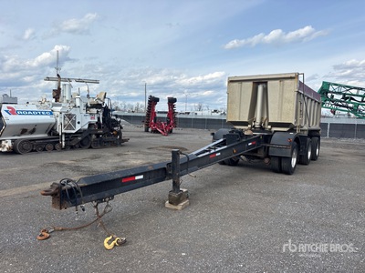 2000 J C Trailers 11 ft Tri/A Pup Dump Trailer