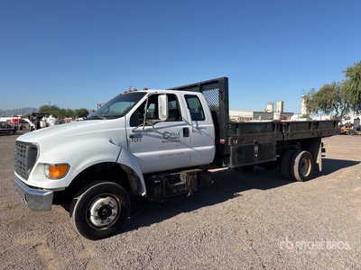 2001 Ford F-650 4x2 Extended Cab Flatbed Dump Truck