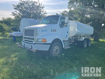 2004 Sterling A9500 4000 gal 6x4 Water Truck (Inoperable)