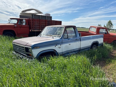 Ford F-150 4x4 Pickup (Inoperable)