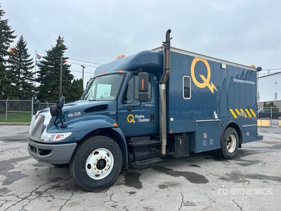 2009 International 4300 SBA 4x2 E Utility Truck (Inoperable)