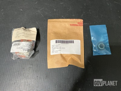 (34) Plug Connectors, (8) Seals, (12) Rigid Connecting Links & Assorted Items
