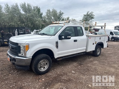 2017 Ford F-250 XL 4x4 Extended Cab Pickup